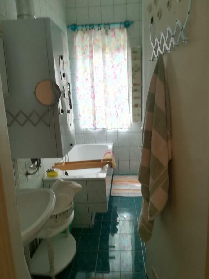 Violetta Apartmanlakas Hévíz Εξωτερικό φωτογραφία